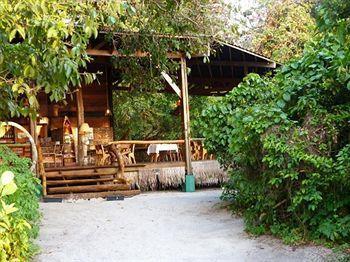 Pongara Lodge Либревиль Экстерьер фото